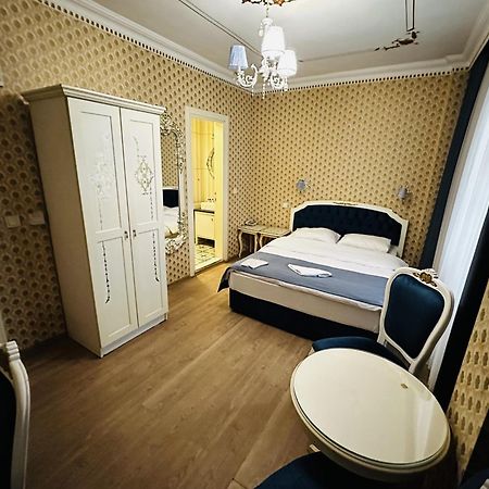 The Istanbul Alyon Hotel Taksim Esterno foto