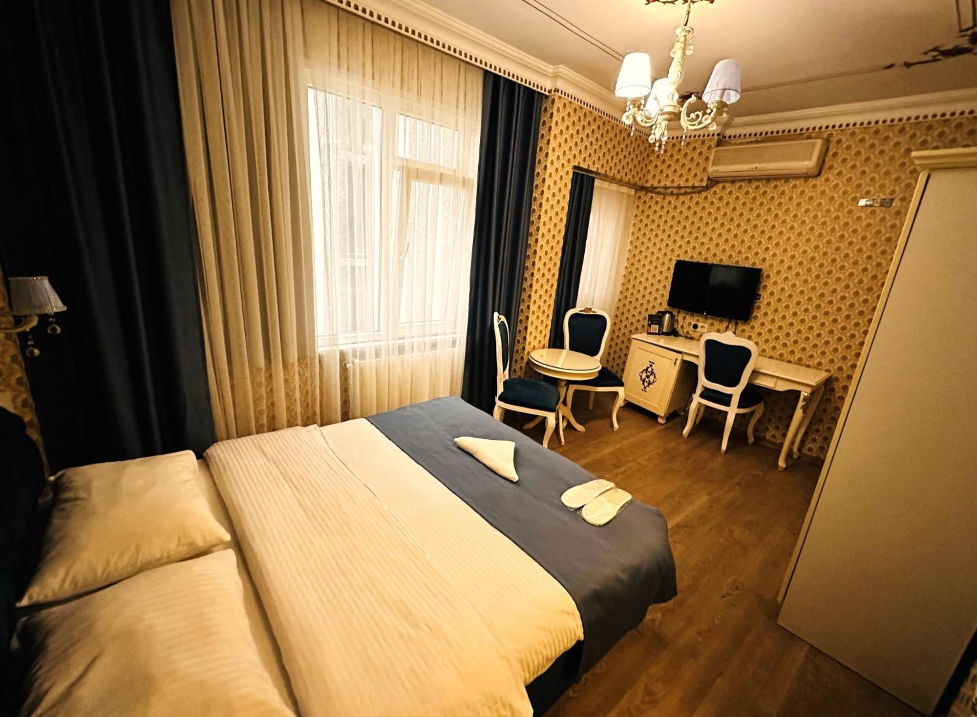 The Istanbul Alyon Hotel Taksim Esterno foto