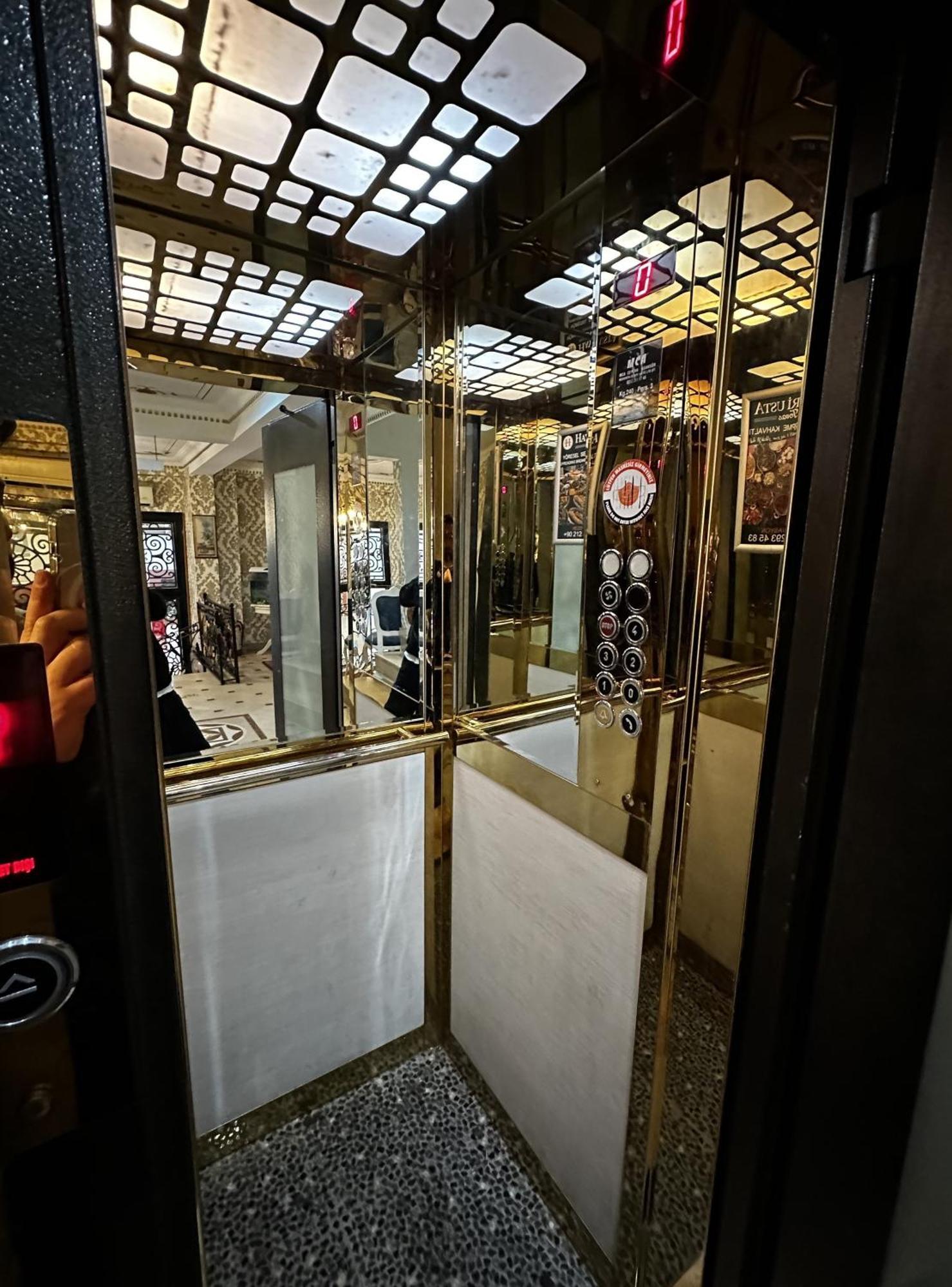 The Istanbul Alyon Hotel Taksim Esterno foto