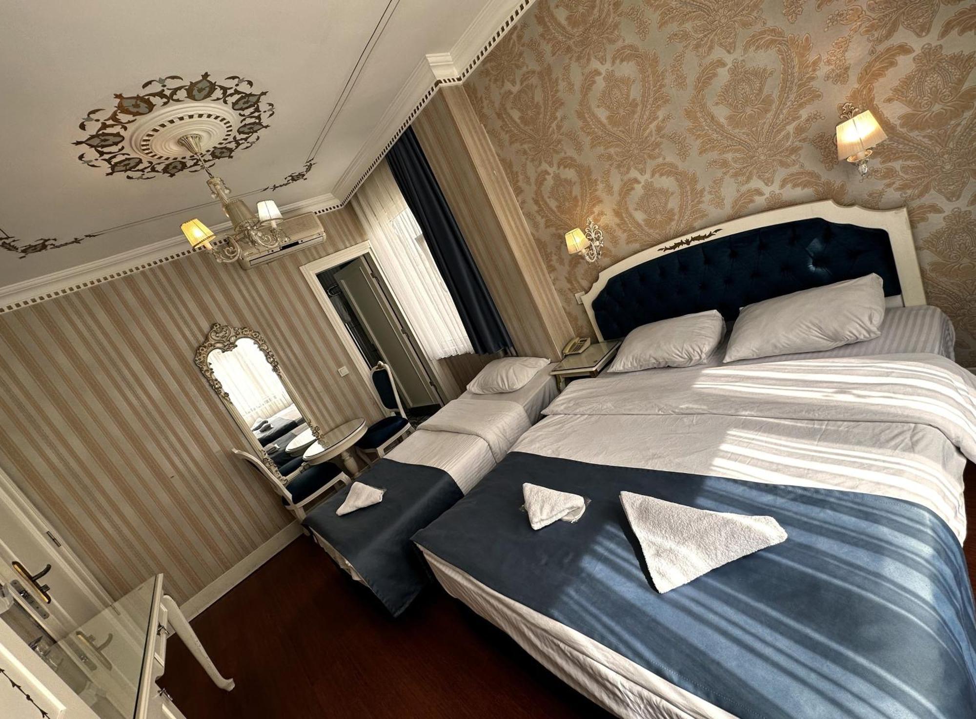 The Istanbul Alyon Hotel Taksim Esterno foto