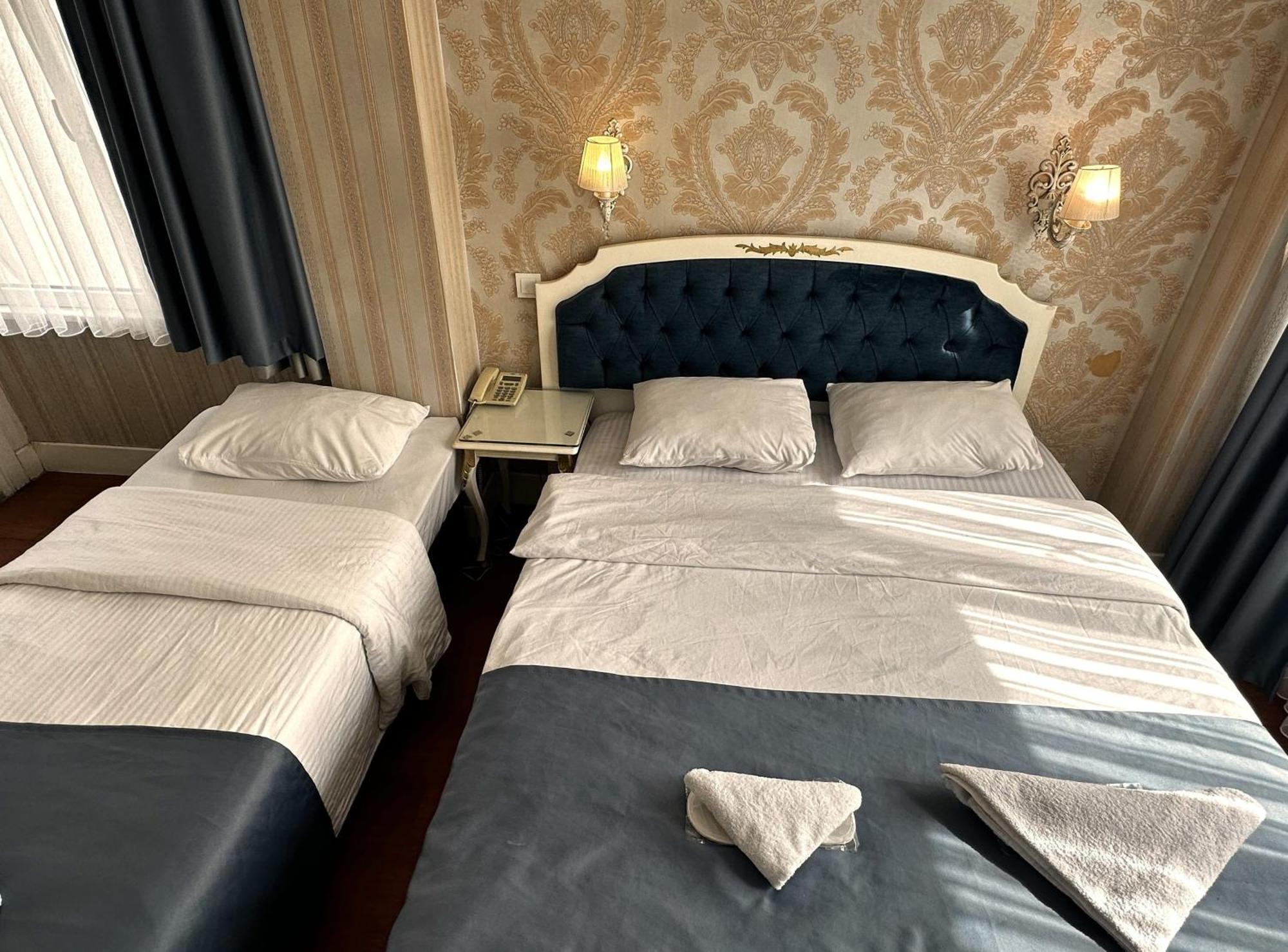 The Istanbul Alyon Hotel Taksim Esterno foto