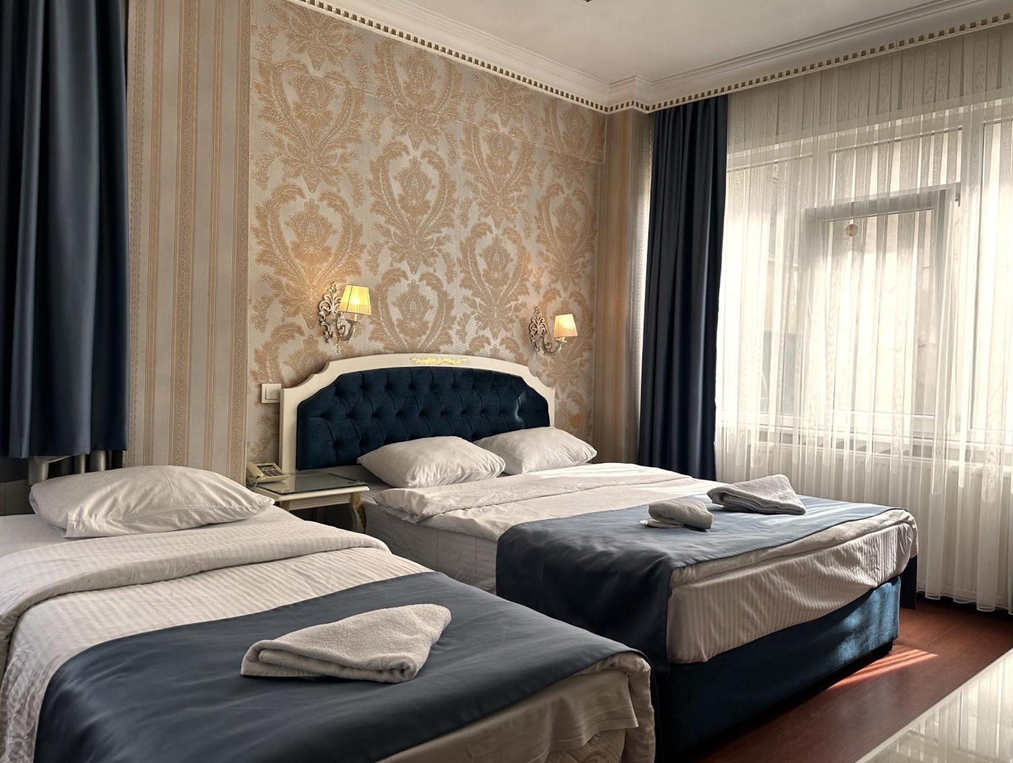 The Istanbul Alyon Hotel Taksim Esterno foto