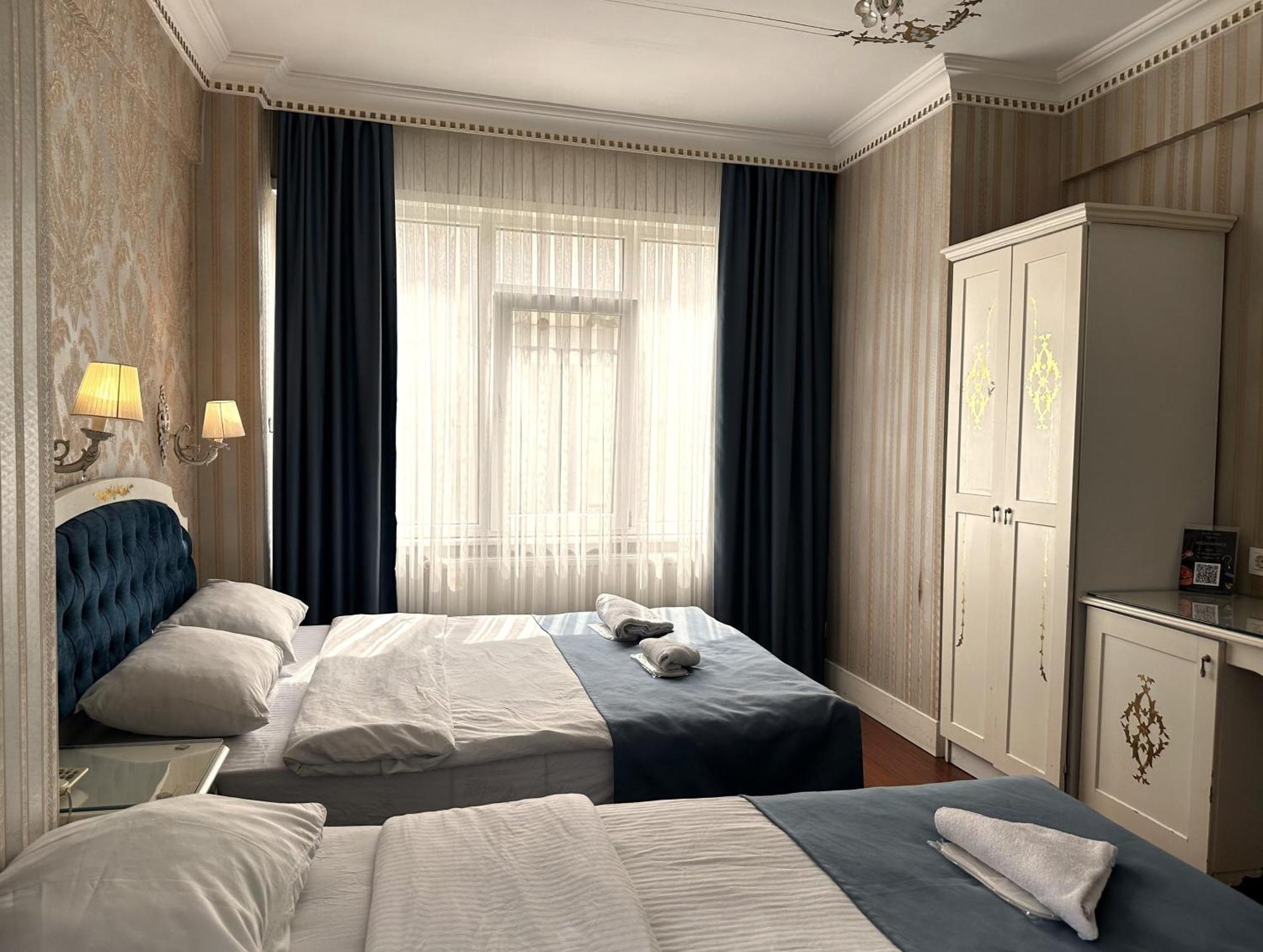 The Istanbul Alyon Hotel Taksim Esterno foto