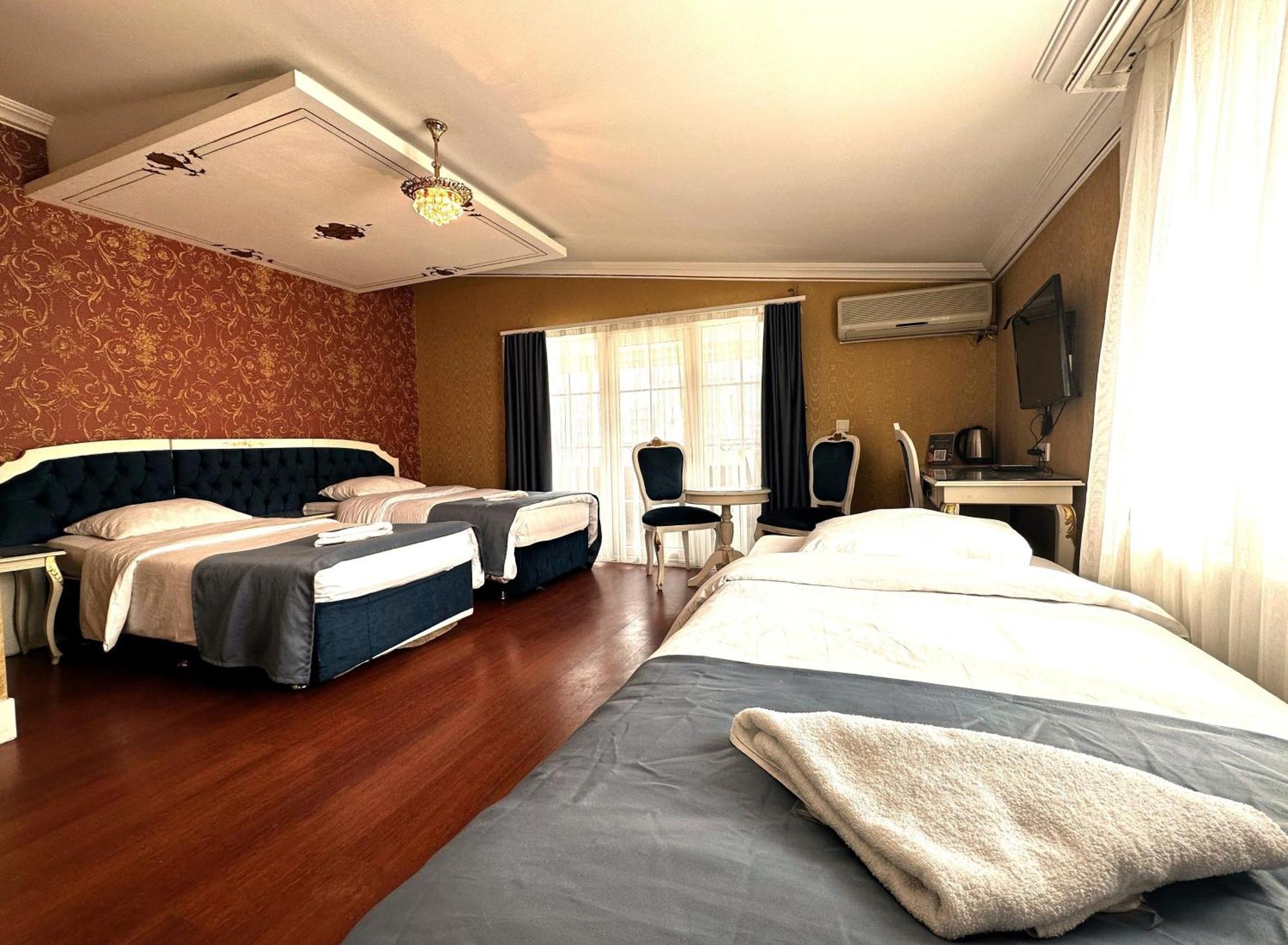 The Istanbul Alyon Hotel Taksim Esterno foto